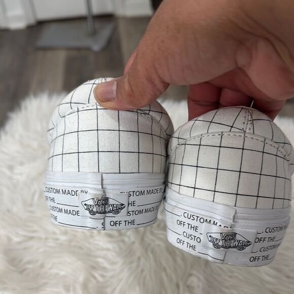 Vans White Grid Pattern Sneakers NWOT Size 11 - Picture 3 of 11